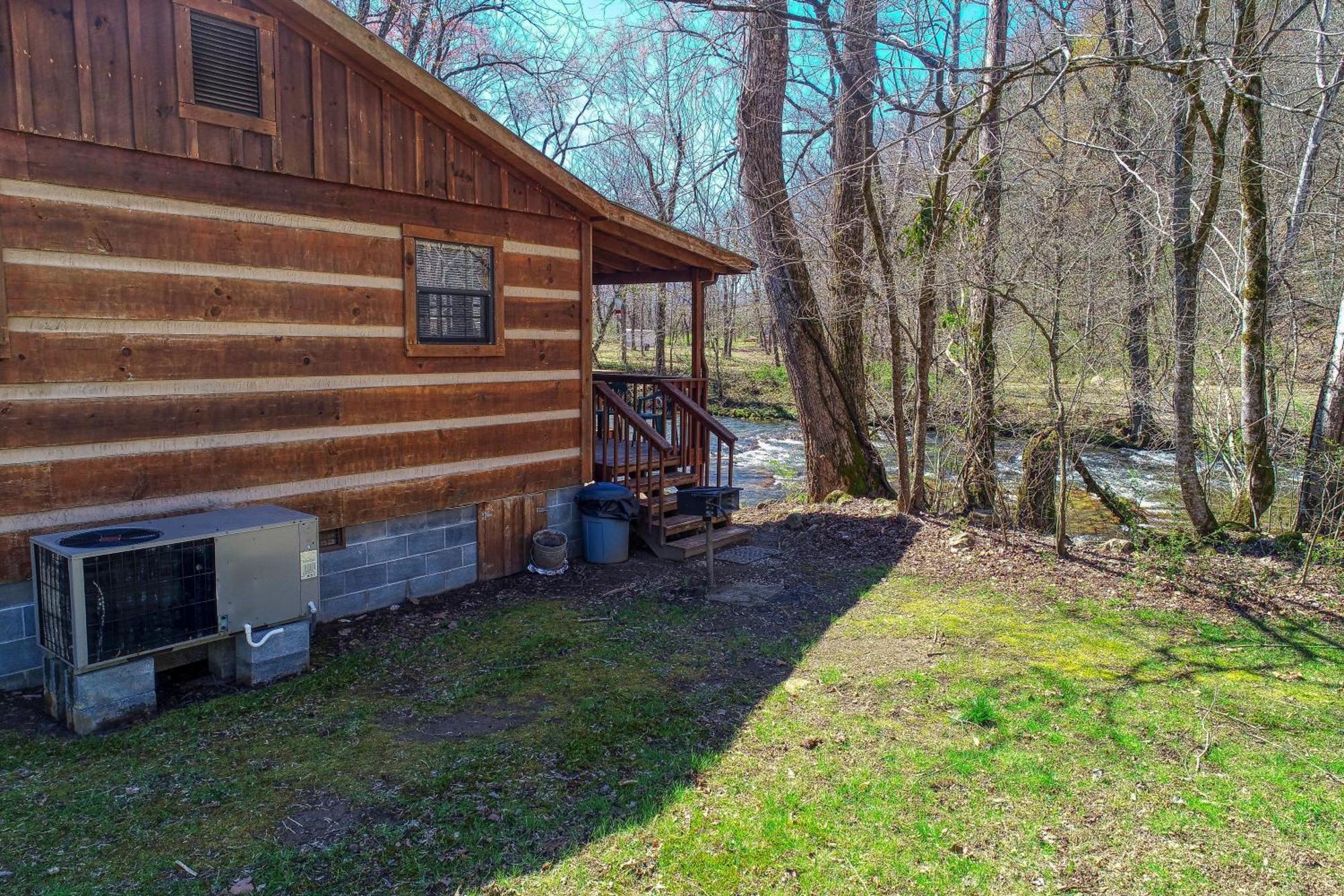 Creekside Memories Cabin Cosby Exterior photo